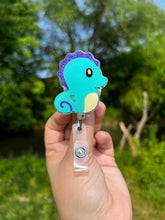 Load image into Gallery viewer, Seahorse